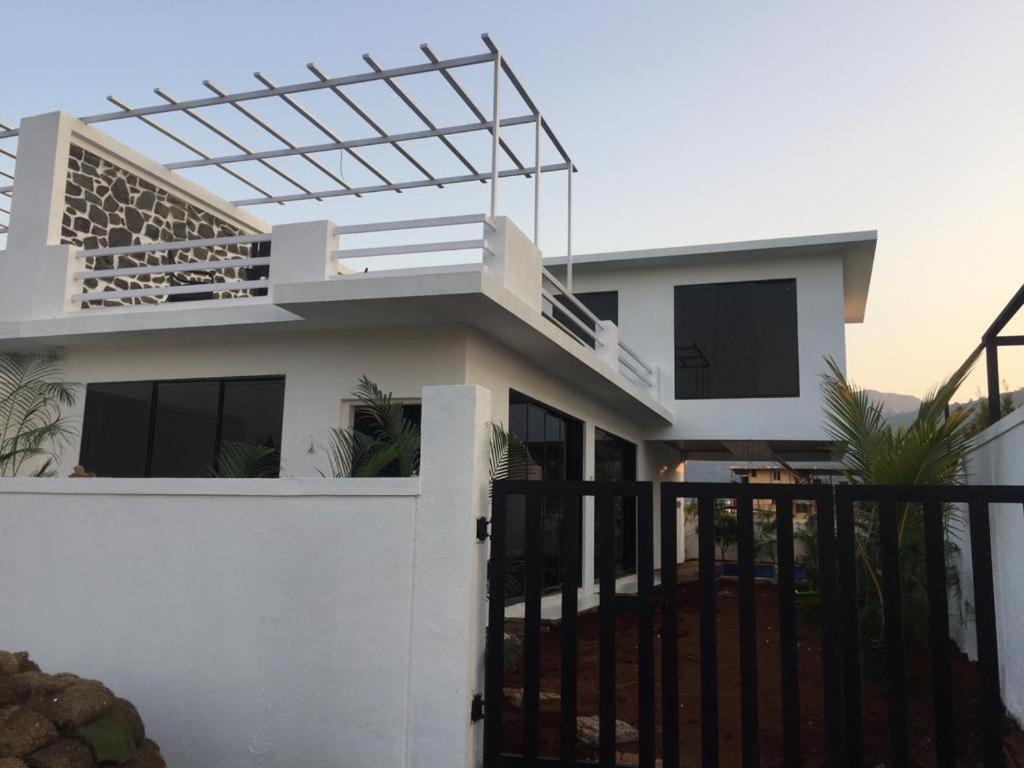 Platinum Villa 3Bhk โลนาวาลา ภายนอก รูปภาพ