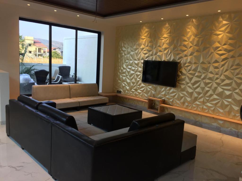 Platinum Villa 3Bhk โลนาวาลา ภายนอก รูปภาพ