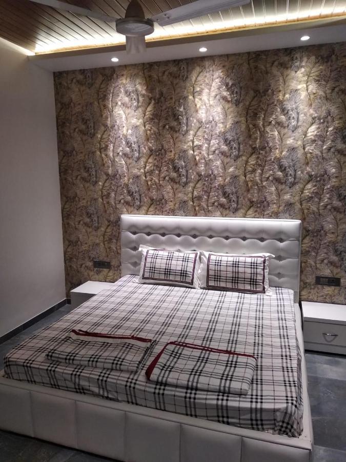 Platinum Villa 3Bhk โลนาวาลา ภายนอก รูปภาพ